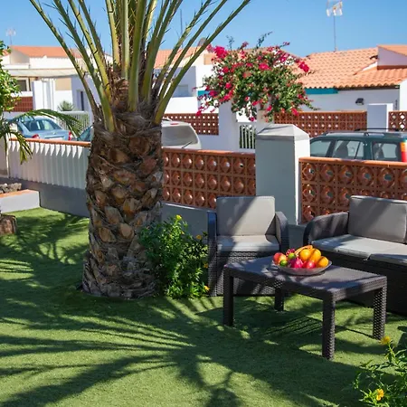 Casa Palmeras Villa *